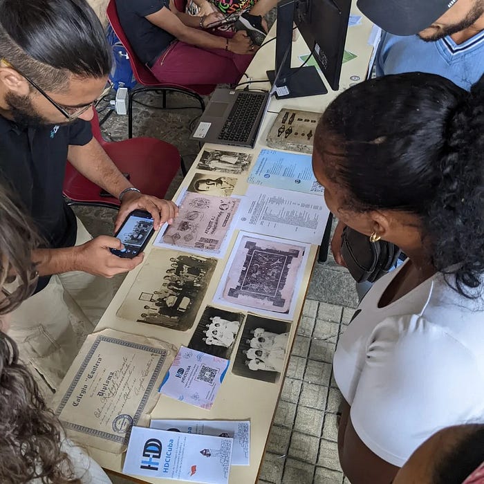 Stand de la carrera de ciencias de la Información de la Universidad de La Habana. 