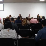 Diputados cubanos de la Comisión de los Servicios del Parlamento