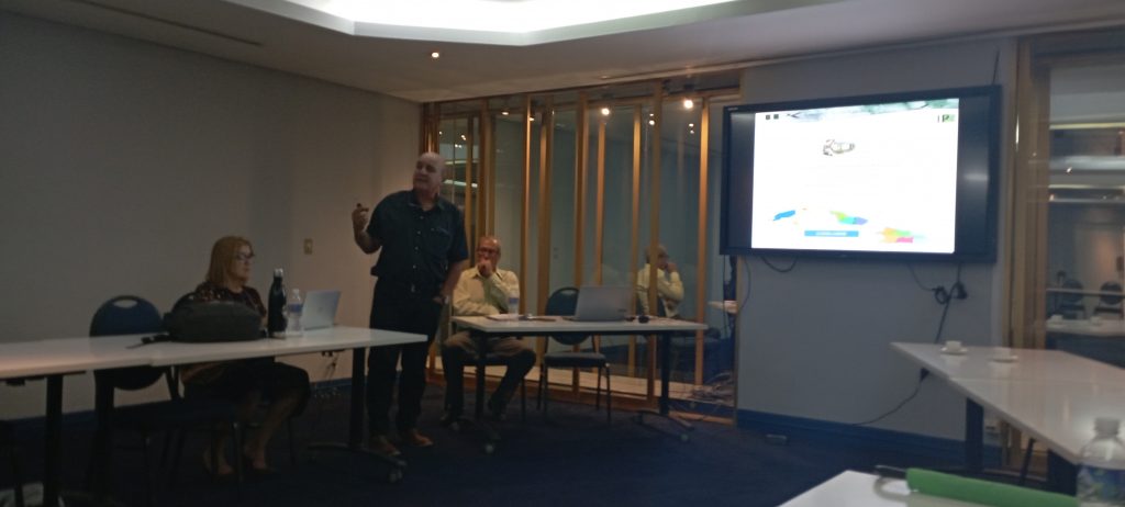 Presentación del Dr.C. Adalberto Águila en Meteorología 2024 
