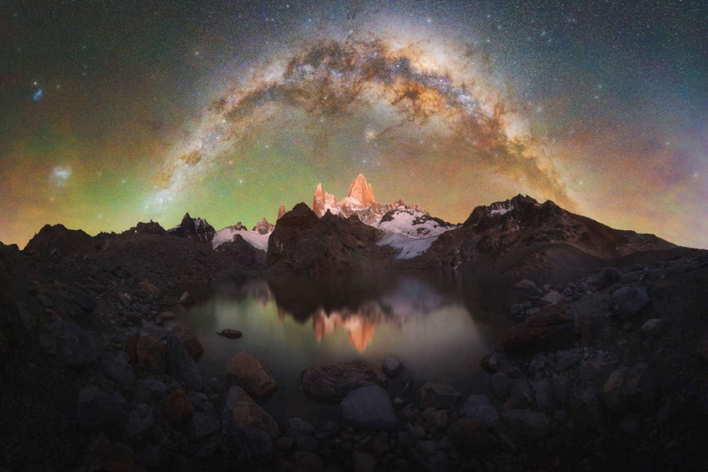Una muestra de la Vía Láctea en fotografías desde la Laguna de los Tres en la Patagonia argentina.