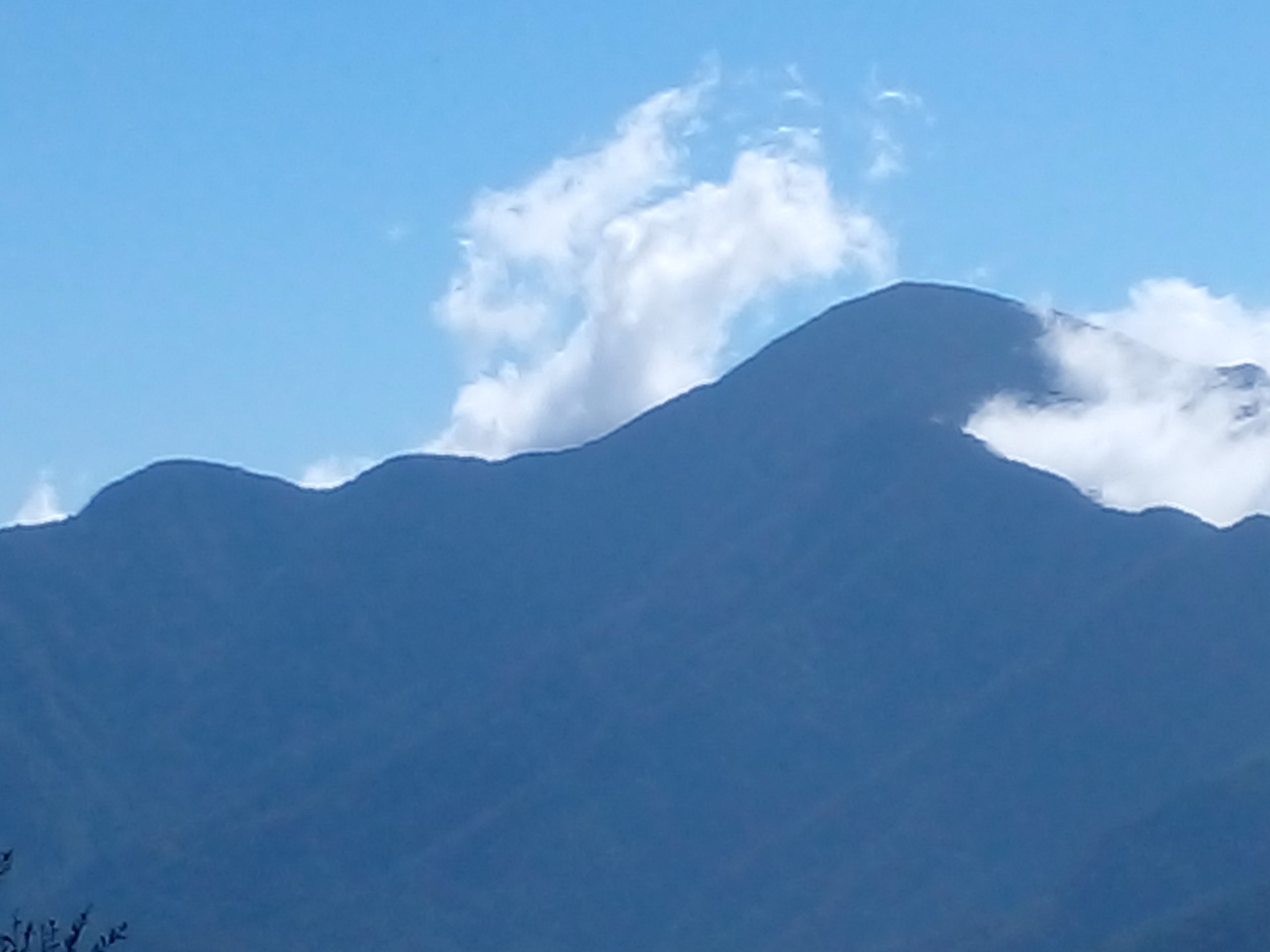 Pico Turquino visto desde la loma de La Gloria